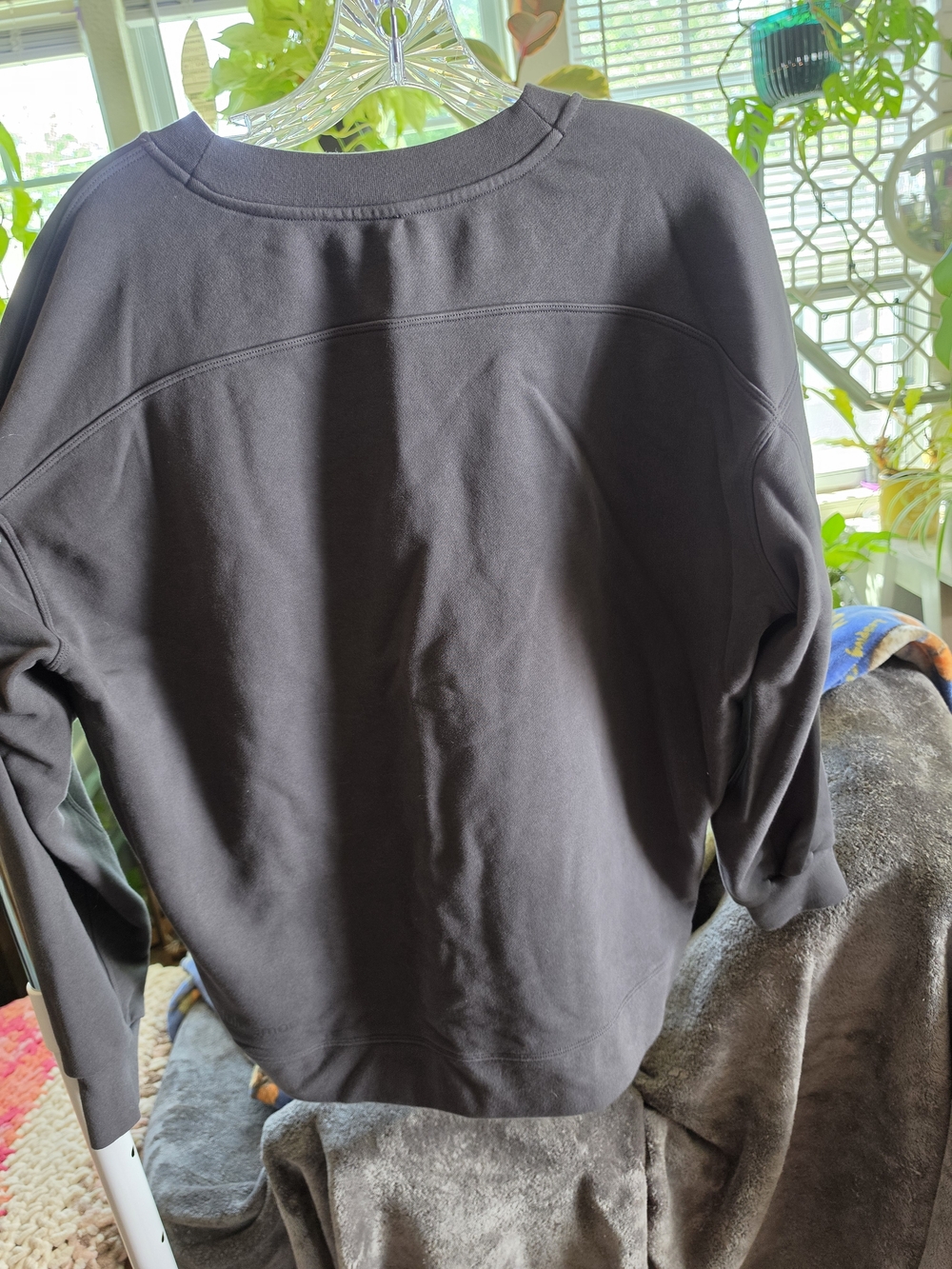 Lululemon Black Crewneck Sweatshirt Size 6 NWOT Tried On Only Oversized - Picture 4 of 5